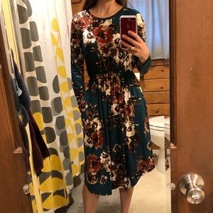 Reb & J 220 floral midi dress